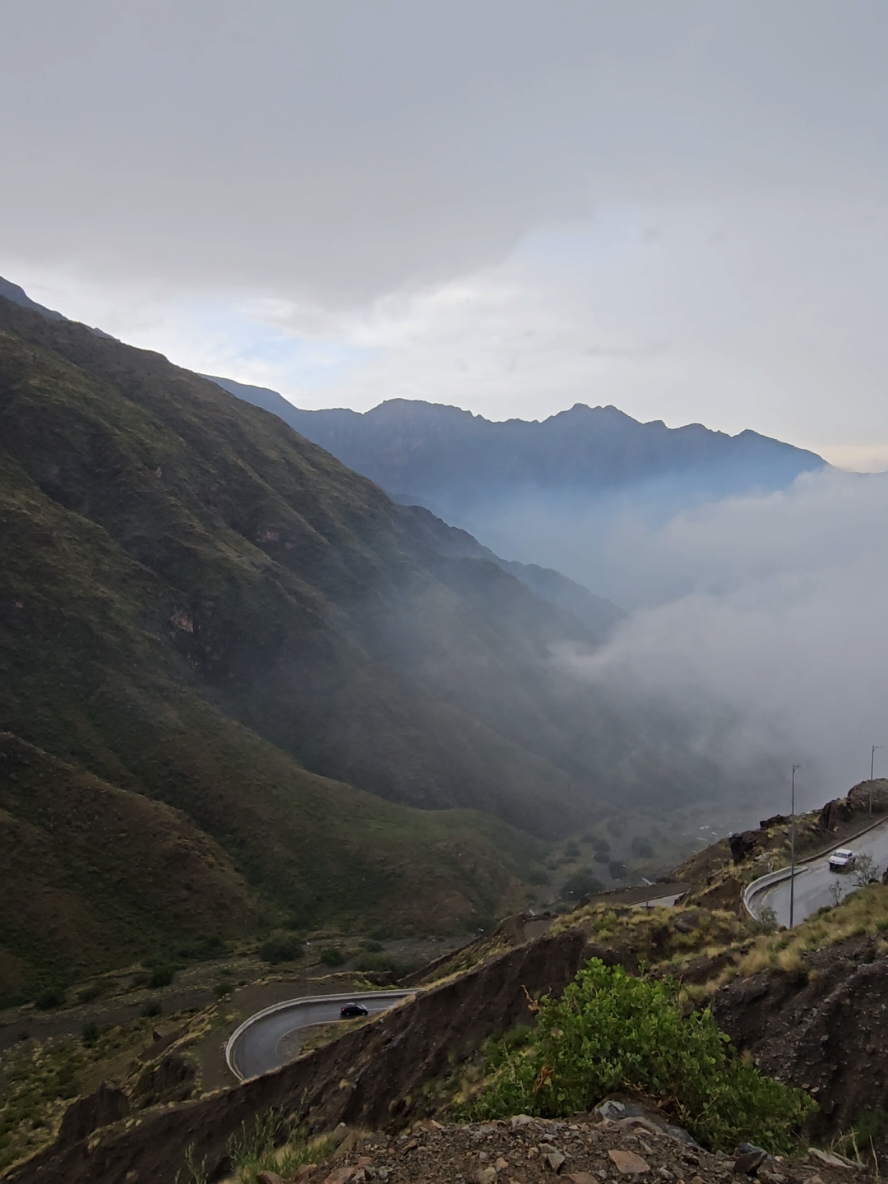 6000 meters above sea, Mountains of Hejaz Saudi Arabia 🇸🇦  #saudiarabia🇸🇦 #ابها_عسير #سعودية #اكسبلورexplore #اكسبلوررر #سعوديه🇸🇦يمن🇾🇪بحرين🇧🇭قطر🇶🇦مغرب🇲🇦سوريا🇸🇾 #middleeastern #saudiarabia_tiktok 