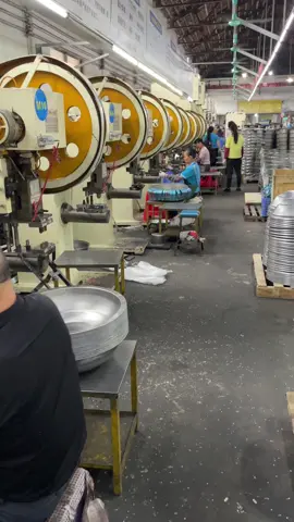 Make in China Stamping process of hardware accessories #machine #stamping #factory #process #enc