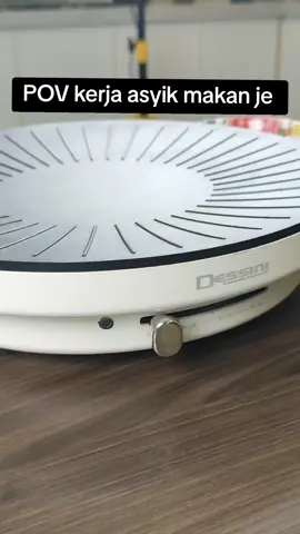 jangan Tanya kenapa kerja asyik makan je sebab barang dessini semua mudah . Nak masak apa je semua boleh masak  #dessini Ada barangan Yang mudah untuk dimasak . Ni kalau Ada kat rumah memang makin rajin lah nak masak 😅 #fyp #electric #grill #dessinicookware #dessinioriginal #dessini 