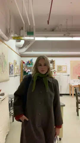 it was a chilly walk to work but my new coat kept me so cozy #slowfashion #outfitinspo #winterfashion #vintage #woolcoat #sophiescarf #knitsweater #Sustainability #babaasweater #levisdadjeans #baggu #thrift #arttherapist 