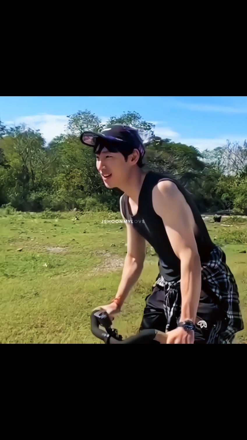 dua singgit dua singgit 🚲🤣 #leejehoon #이제훈