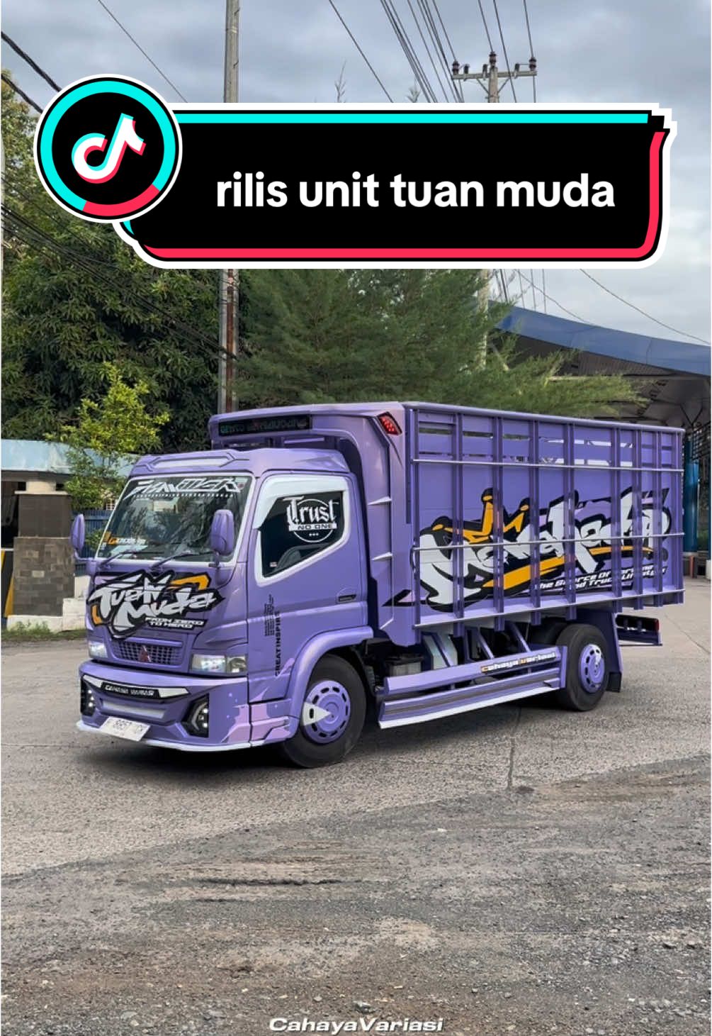 rilis unit canter tuan muda kota susu boyolali🐄 | info pemesanan bak bisa langsung DM/WA +62 823-2230-4181 #cahayavariasi #cahayavariasisubah #baktruk #variasitruck #karoseritruck #loadbak #truckmodifikasiofficial #modifikasiindonesia #cantermaniaindonesia #trucklife #truckmodifiedindonesia 