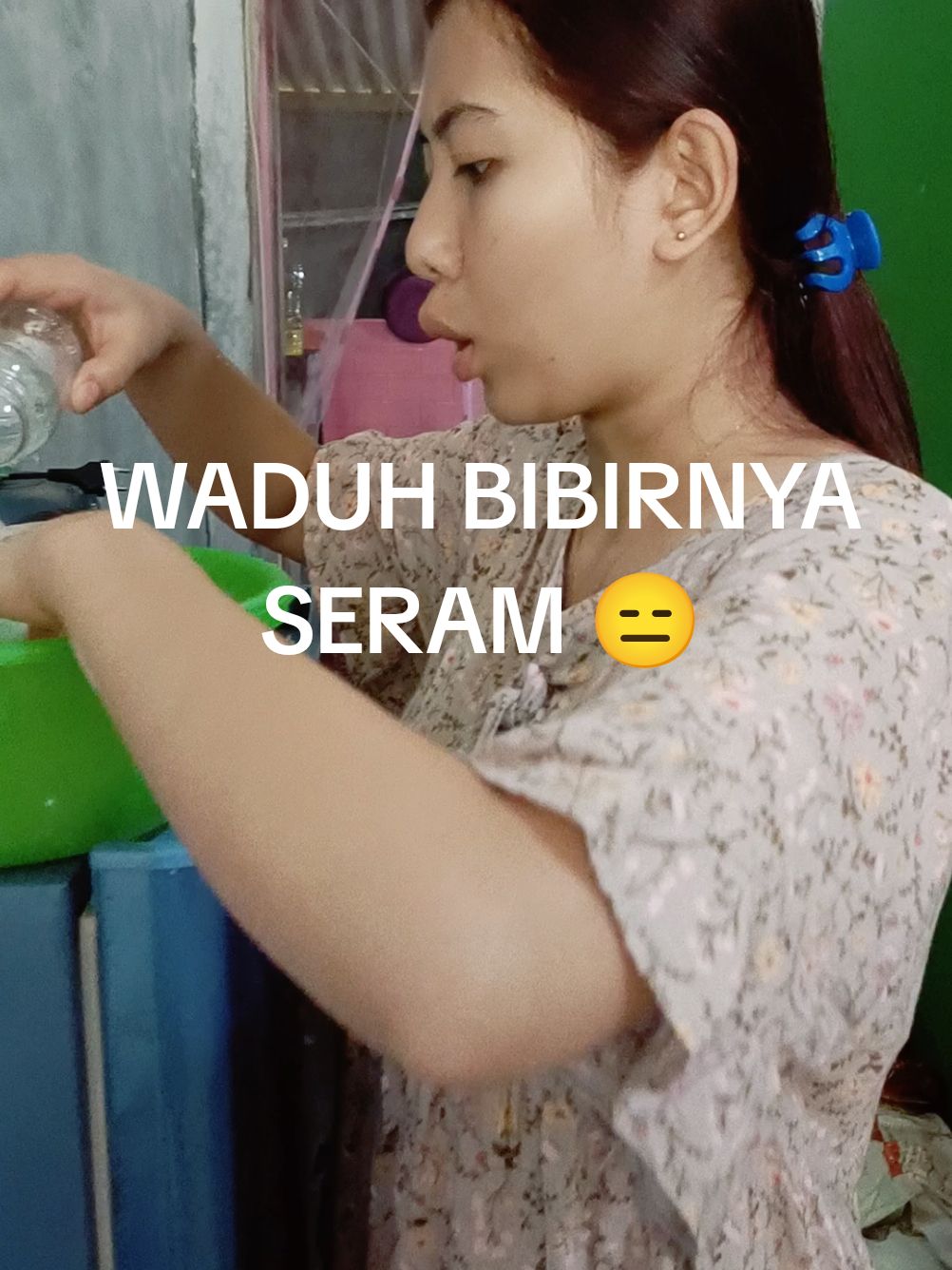 waduh bibirnya serem