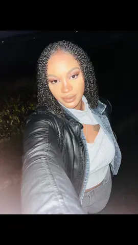 #fyp #foryoupageofficiall #fypシ #beautiful #loveyourself #viralvideo #tik_tok #blackandbeautiful 