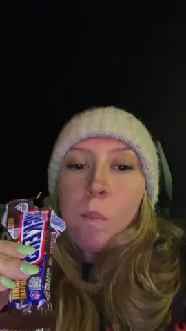 Sorry for the attitude babe 😂 @snickers #mexican #mexicans #mexicansbelike #imjustagirl #imjustagirlintheworld #snickers 