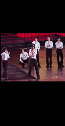 Fancam Nghệ thuật gia vĩ đại + đẹp lạ của TNT#thoidaithieuniendoan #thoidaiphongtuan #đinhtrìnhhâm #magiaky_majaqi_马嘉基🐴 #truongchannguyen #tongahien #hạtuấnlâm #nghiemhaotuong #luudieuvan 
