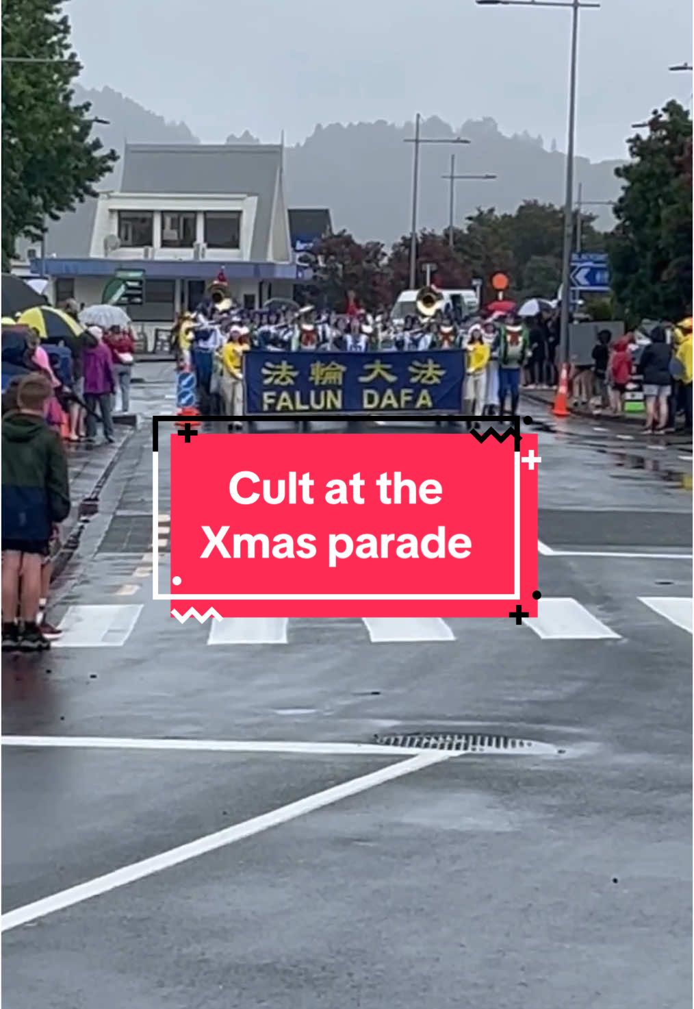 Regilous cult Falun Dafa / Falun Gong at a New Zealand Xmas Parade in Whitianga. #whitianga #newzealand #xmas #xmasparade #falungong #falundafa #china #taiwan #cult 