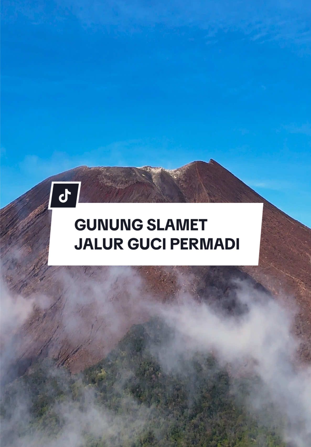 Jalur favorit untuk pendakian #gunungslamet tentunya Guci Permadi Ga tau, vibes nya saat mendaki seperti mendaki #gunungsemeru  Kalian lebih suka jalur mana, Bambangan atau Guci Permadi? . . #gunungslamet3428mdpl #gunungslametviagucipermadi 