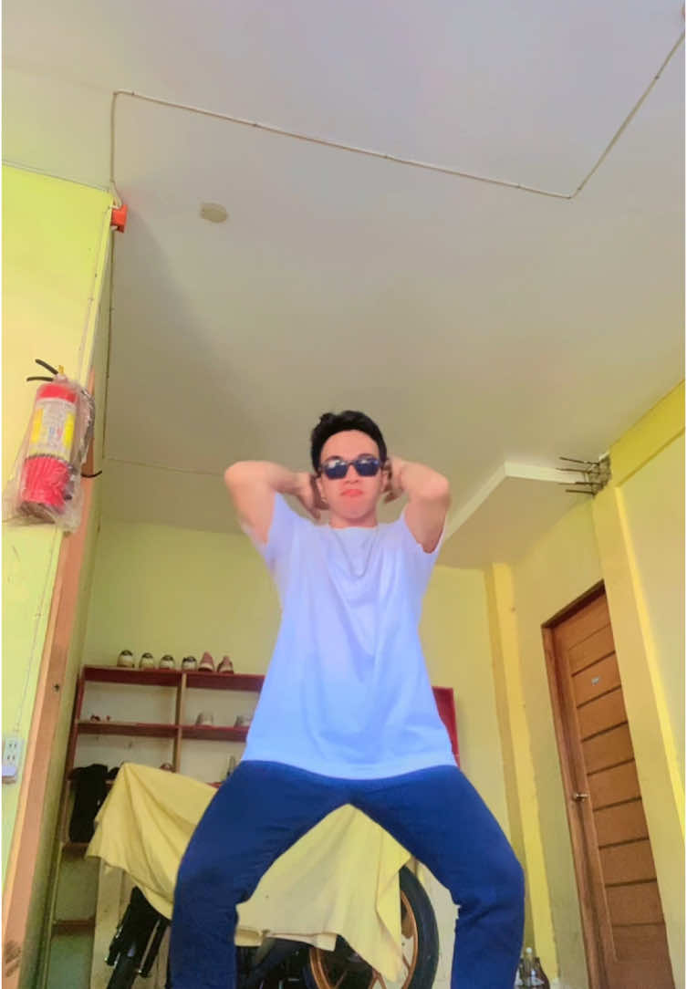 Solo muna 😜😜🥰 #trendy #tiktoktrend #fyp #viraltiktokdance #trendingdancetiktok2024  