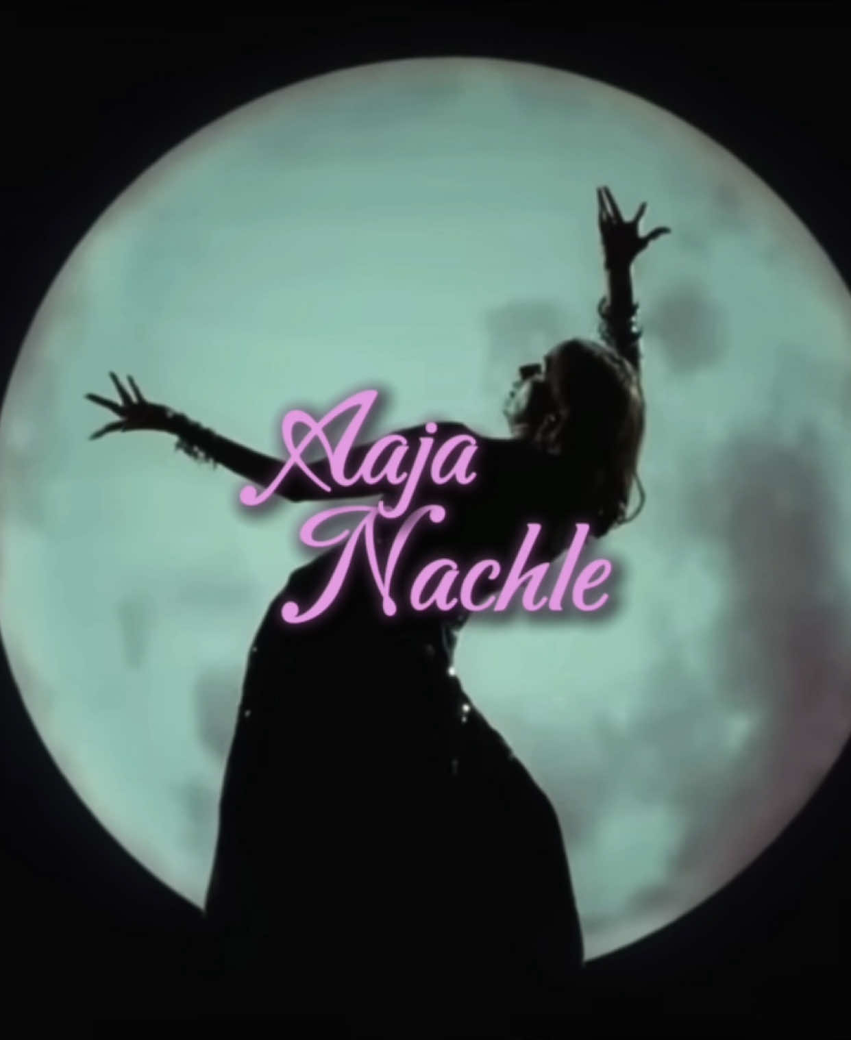 17 yrs of aaja nachle 💕 #aajanachle #madhuridixit #dance #bollywood #song #edit #desi 