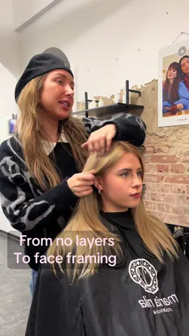Straight hair? No problem! A short, layered shag can still look super cool 🥹💕 DM US for appointments and let’s create your new look!  #ShagHaircut #ShortLayers #HairTransformation #friseursalonberlin #neukölln #fyp #shaggyhair #friseurberlin #faceframehair #curtainbangs #ShagCut #wolfcut #straighthairstyle 