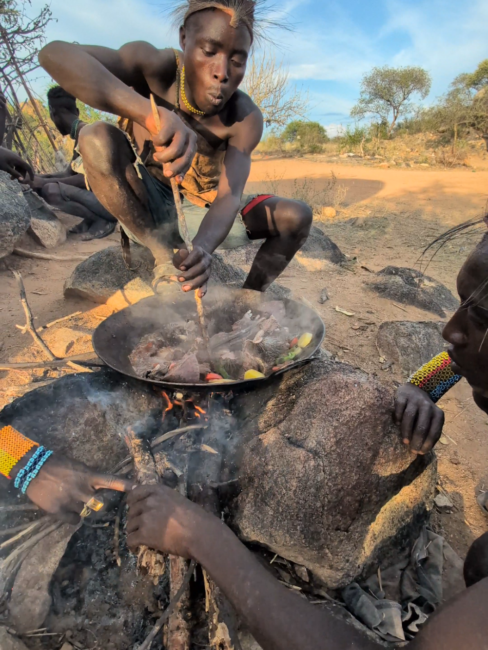 Wow That's incredible delicious food made by hadzabe tribe middle of nowhere ‼️😲😋#hadzabetribe #africatribes #villagelife #USA #tiktok 