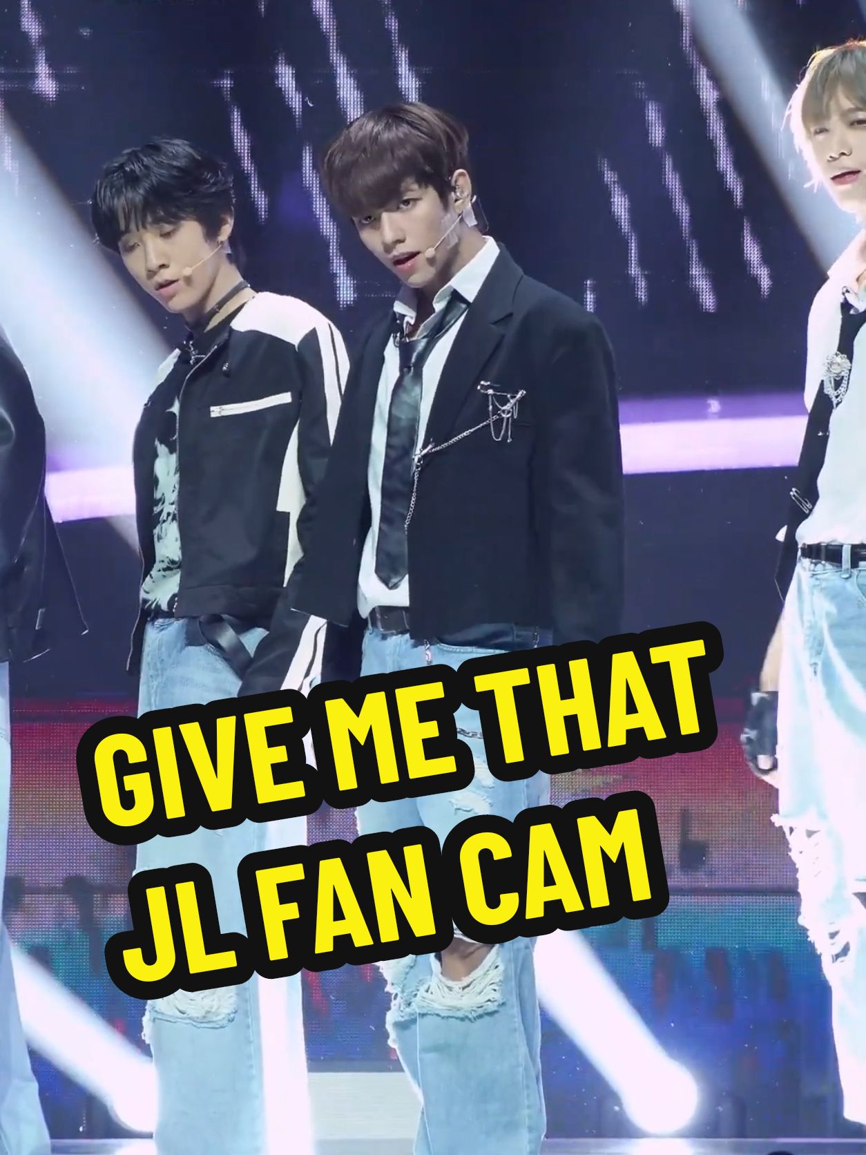 Give Me That JL focus solo fan cam #JLGaspar #UniverseLeague #유니버스리그 #DAISUKE #제이엘 #JL #박주원 #PARK_JUWON #로이스 #ROYCE #시린 #SIRIN #스티븐 #STEVEN #장슈아이보 #ZHANG_SHUAIBO #유니버스리그 #universeleague #SBS #fnfentertainment 