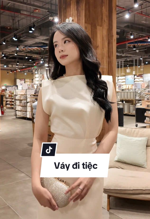 Váy điệu đi tiệc cho nàng ✨ #tiinstore #tiinofficial #xuhuong #phongbat #haihuoc #sangchanh #daily #sontung #tieccuoi #partydress 