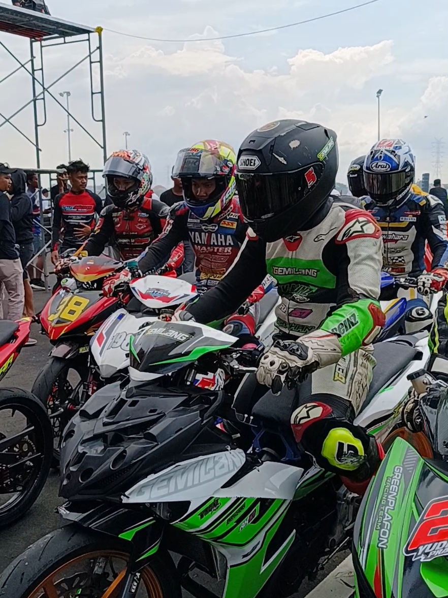 MP1 Expert Final LFN HP 969 RR Championship 2024 GBT  #roadrace #roadraceindonesia #balapmotor #balapmotorindonesia #infobalap #balapjatim #beritabalap #finalround #lfnhp969 #gelorabungtomo #gandrungpamungkas #fyp #fypシ゚viral #sorotan 