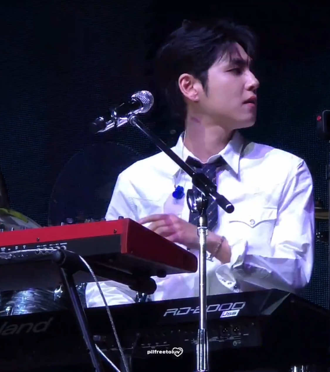 Prompter nya bermasalah lagi 🥹🥹 #김원필 #데이식스 #영케이 #성진 #도운 #day6 #sungjin #youngk #wonpil #dowoon Cr. Pilfreetoluv