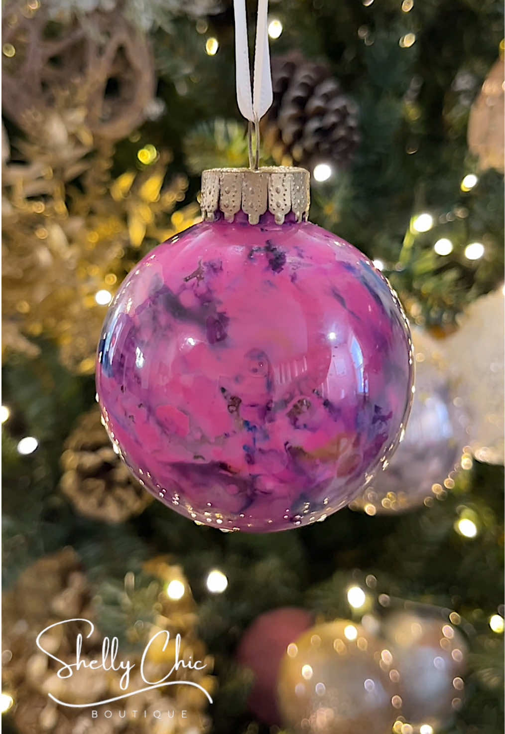 Melted crayon Christmas ornaments 2024 #diyornaments #diymom #christmasdiy #diychristmas inspo: the_baise_crew (IG)