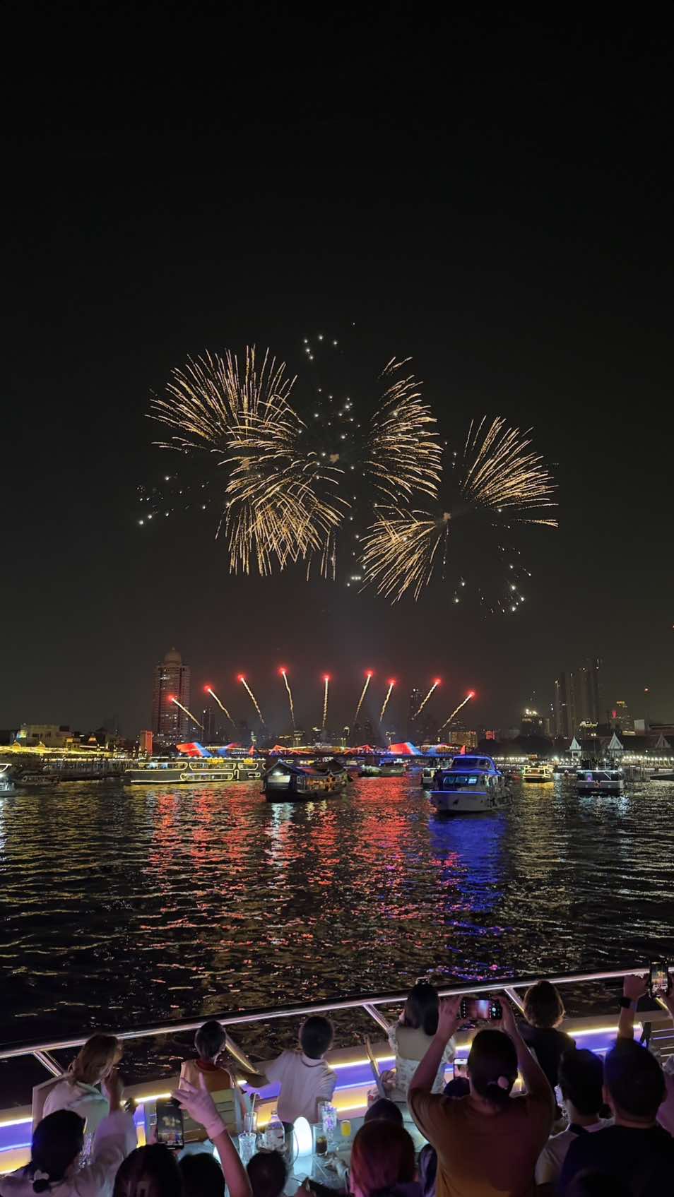 งานพลุวิจิตรเจ้าพระยา #vijitchaophraya #vijitchaophraya2024 #🎇🎆 