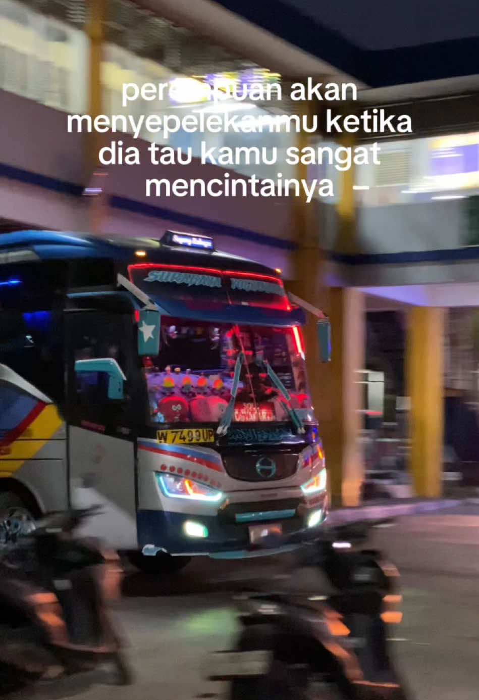 Cukup tau!!! #xbuszxx #masson👀 #w7499up #sumbergroup #sugengrahayu #sumberselamat #sumberkencono #sglovers #kampusbiru #shelter18 #bungurrace🏁 #hiddencambungurasih #cctvbungurasih #jatimanraceway #bus #busmania #busjawatimuran #busbalap #busstory #storybusmania #sadstory #bungurasih #purabaya #fyp #4u #xyzbca #viral 