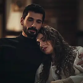 “When I fell in love with you, your hair was curly and your eyes were sparkling.” #halzey #hudutsuzsevda #denizcanaktaş #miraydaner #turkishseries #turkishdrama #turkishdizi #fyp #fypシ゚ #diziedit #halilibrahimkarasu #zeynepleto 