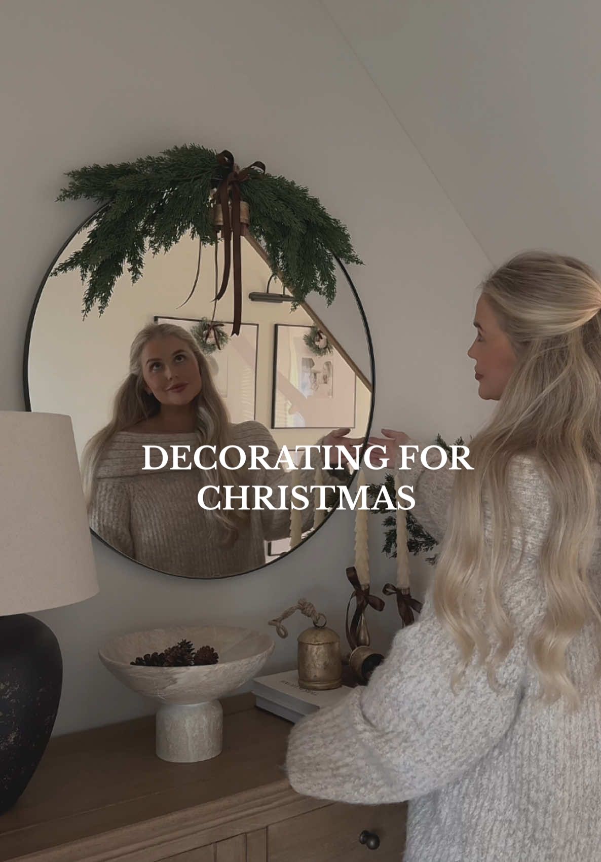 decorate for christmas with me 🕯️🦌🧺 #decoratingforchristmas #christmasstyling #christmastiktok 