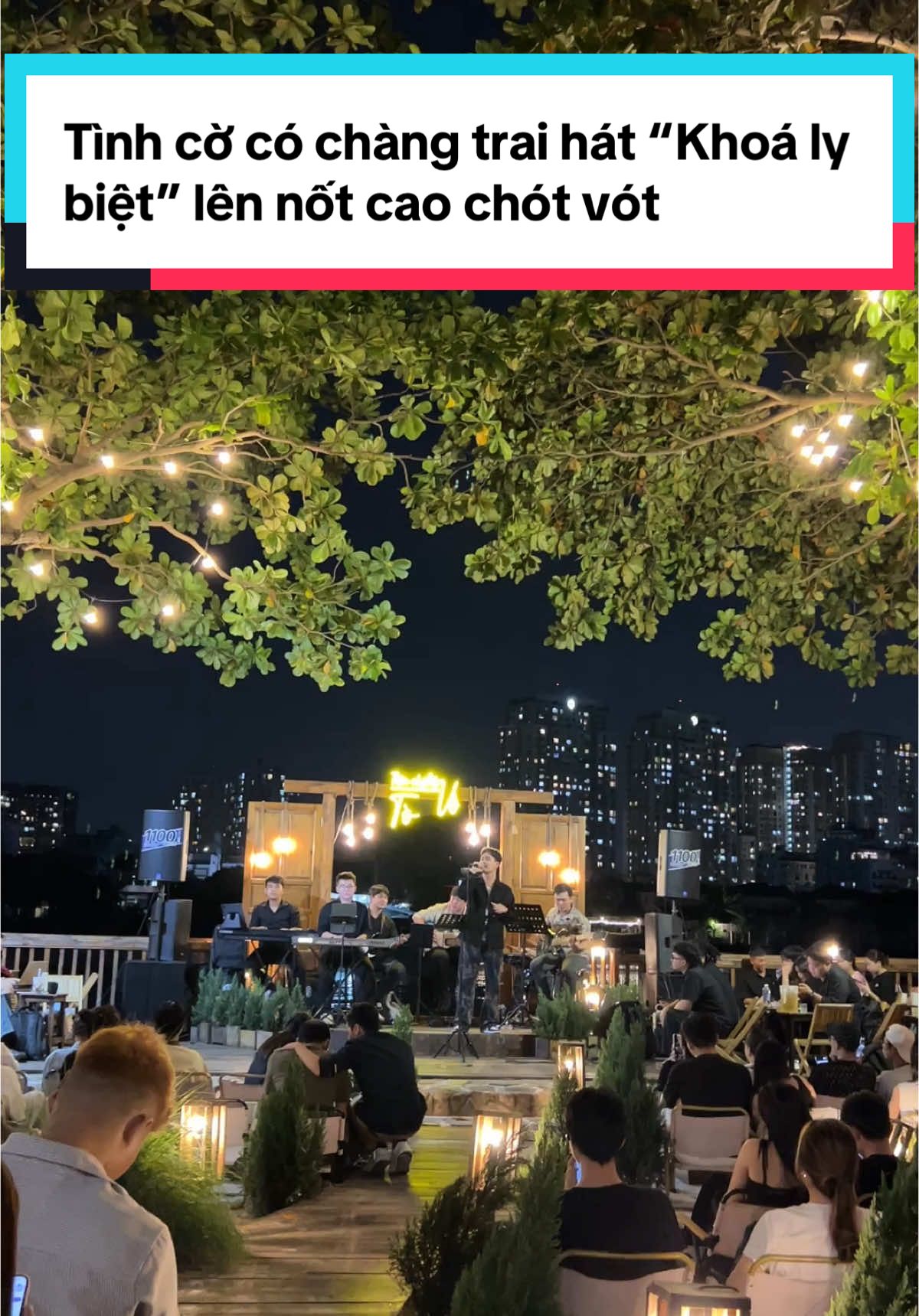 Tình cờ có chàng trai hát “Khoá ly biệt” lên nốt cao chót vót #acousticnight #khoalybiet #cover #tiemcafetovo #landmark81 #caphesaigon #cafebinhthanh #tiemcaphetovo 