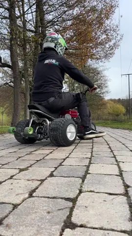 How to build a wheelie machine / trike in 20 seconds!  ••••••• #craftmanship #minibike #gokartbuild #welding #custombuild #minibikes #funride #minimoto #pocketbike #pitbike #moped #mopedtuning #reisbrennen #trike #threewheeler #hondaatv #minibikes 