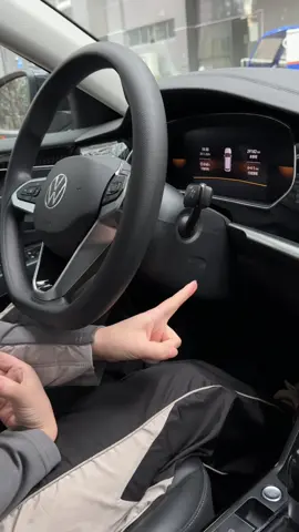 99% of veteran drivers don’t know about car emergency functions!#tiktok#howto#cartok#car#automotive #driving #skills #knowledge #fpy #fyp #tips #foryou #carsoftiktok