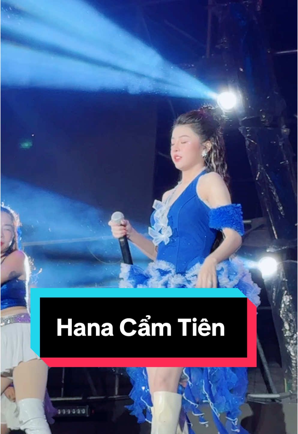 Hana Cẩm Tiên hát cực hay ở Sound Freedom by Vinaphone cà mau ( Book Show : 0902.6666.25 Mr. Bình ) #baushowlekhacbinh #xuhuongtiktok #tiktokgiaitri #hanacamtien 