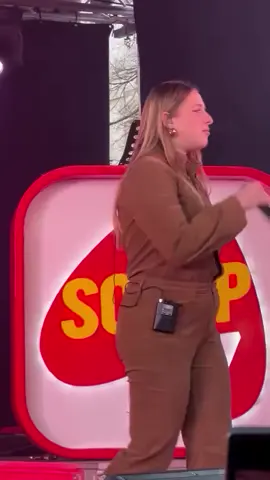 Héléna a interprété 