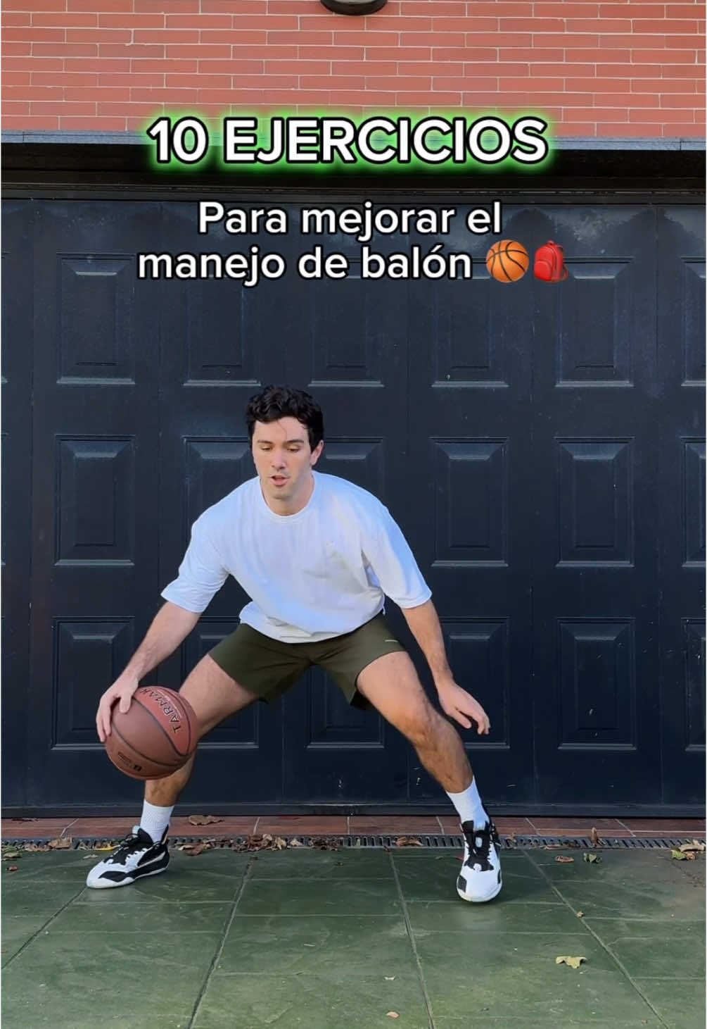 10 ejercicios para mejorar tu manejo de balón 🏀🔥  ♦️Para ropa deportiva usando el código  ALVAPA en prozis.com tienes un descuento+regalos♦️ @Prozis_official @prozis_es  #baloncesto #basketball #basket #basquet #basquete #basquetbol #basquetball #baloncestotiktok #baloncestoespaña #baloncestoinfinito #basketballtraining #basketballworkout #entrenamiento