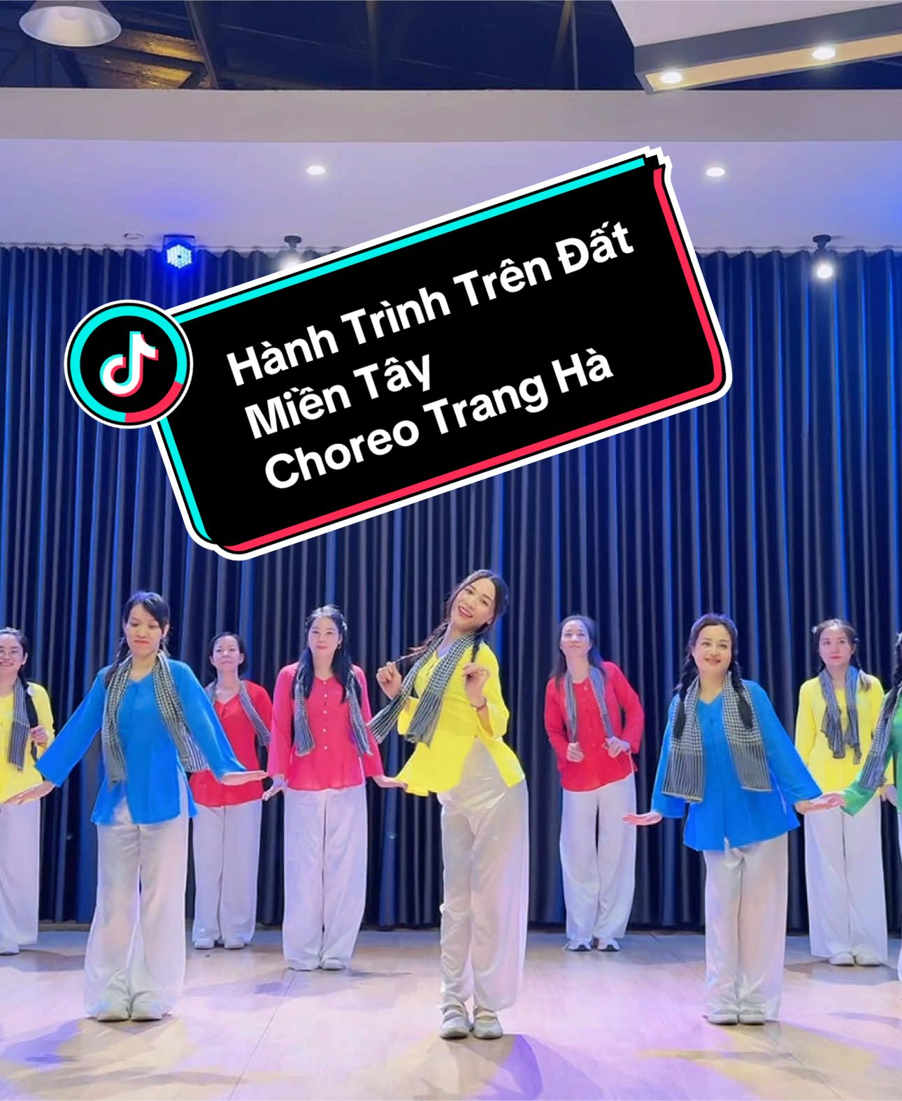 #Hanhtrinhtrendatmientayremix # Choreo Trang Hà #trending Meeeee🥰🔥❤️