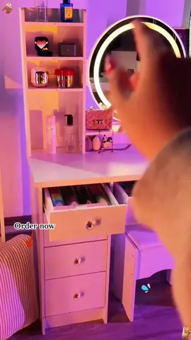 Do you like it?#furniture#makeupvanitycheck#tiktokshopcybermonday#tiktokshopblackfriday #vanity#makeupvanity #vanitydesk#blackfriday 