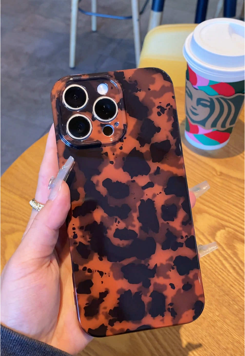 The best amber leopard print! Love its vintage look on my phone! ! #iphone16promaxcase #iphone15promaxcase #iphone14promaxcase #iphone13promaxcase #iphone12promaxcase #iphonecase #iphone11case #leopardprint #amber #vintage #tiktokshopblackfriday #fypシ゚viral 