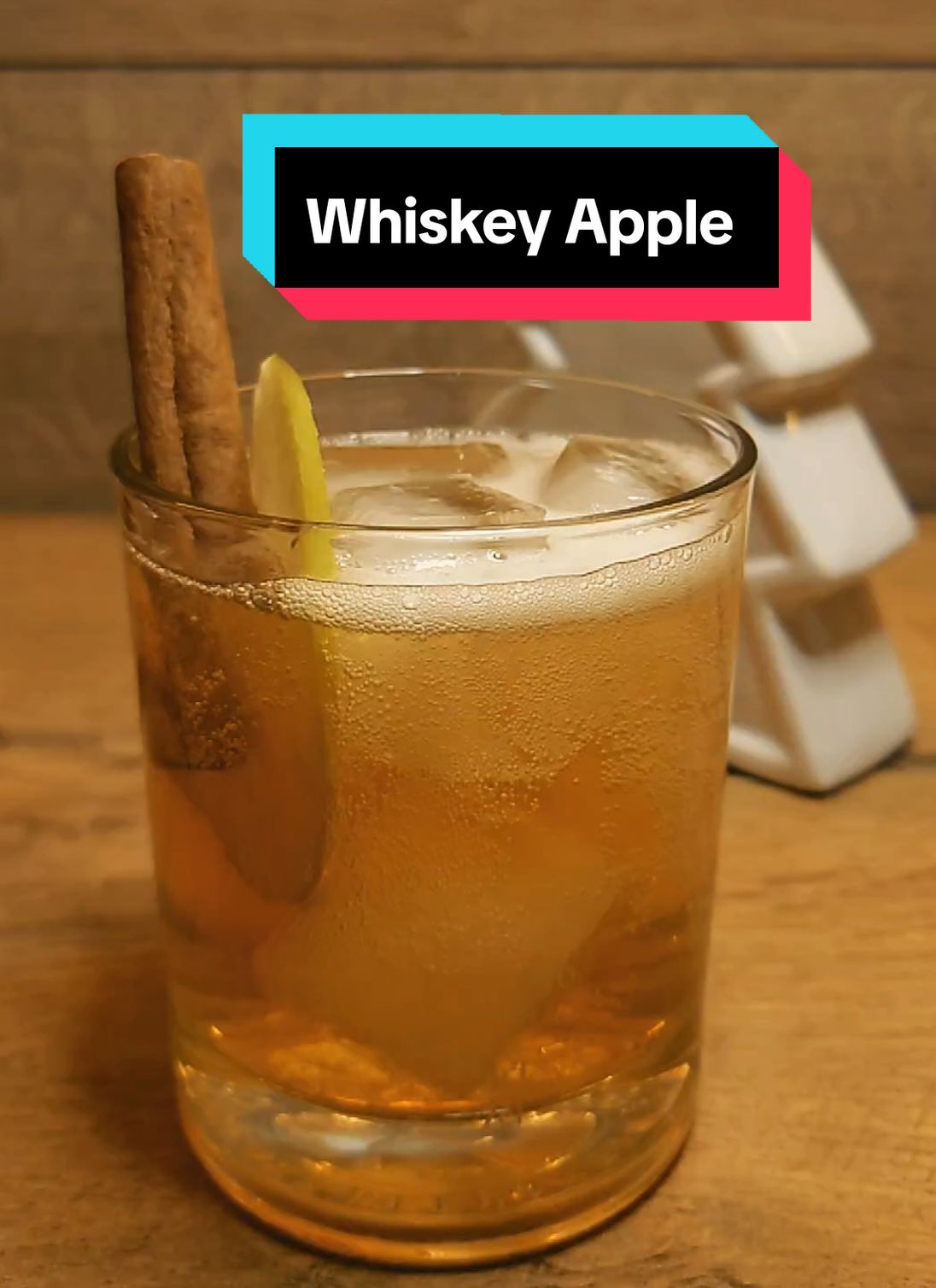 Whiskey Apple  #whiskey #whisky #colection #mycolection #apple #coctail #cinamon #holiday 