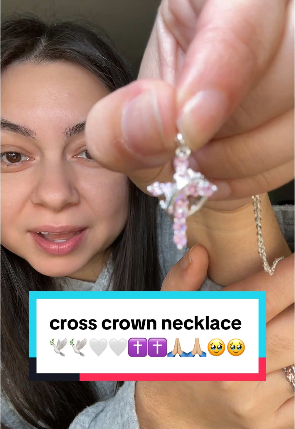 this cross crown necklace is gorgeous & a plus you can now get it with your birthstone color 🙏🏼🥹🕊️🤍✝️😍 #fyp #crosscrownnecklace #cross #crown #necklace #godisgood #jesusisking #christiantiktok #godislove #jesus #crossnecklace #trending #tiktokshopcybermonday #tiktokshopblackfriday #tewiky 