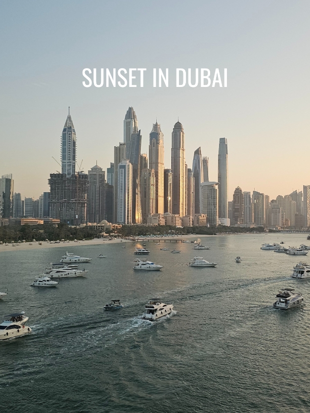 Coucher du soleil à Dubai 🇦🇪 • • • • • #downtown #dubai #sunset #jbr #marina #sunrise #dubailife #boat  #indubai #travelling #dubaibeauty #travel #explore #traveltok #building #tiktokdubai #fyp #pourtoi #foryoupage #foryou 