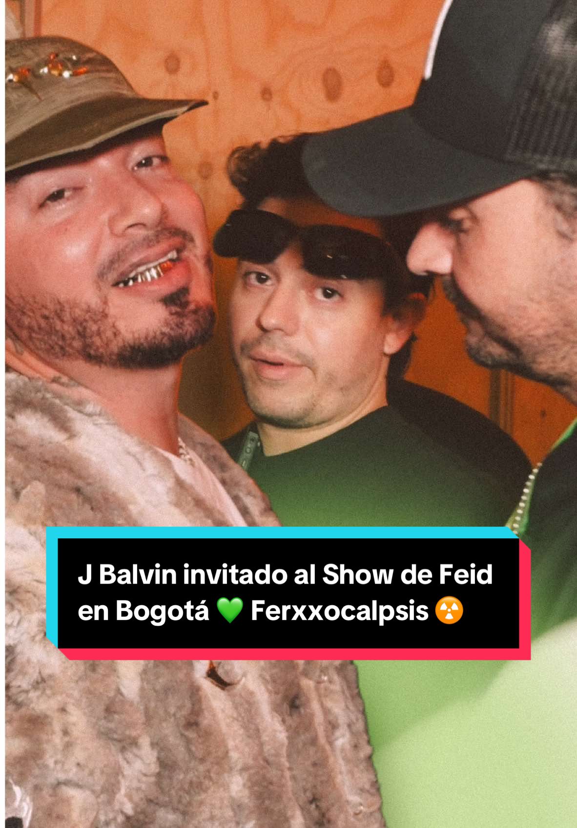 J Balvin en el concierto de Feid en Bogotá! 💚 Asi se vivió minutos antes de cantar Doblexxó con el Ferxxo en el Coliseo 🚀 @Feid x @J Balvin en la casa 🇨🇴  #JBalvin #Feid #Ferxxo #ferxxocalipsis #degiracontiktok 