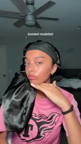 bonnet roulette!!👩🏽‍🦱😽🩷🙌 #curlyhair #curlyhairstyles #curlyhairroutine #curlygirl #bonnet #bonnetroulette #grwmgirl #fyp #fypシ #fyppppppppppppppppppppppp #xybca 