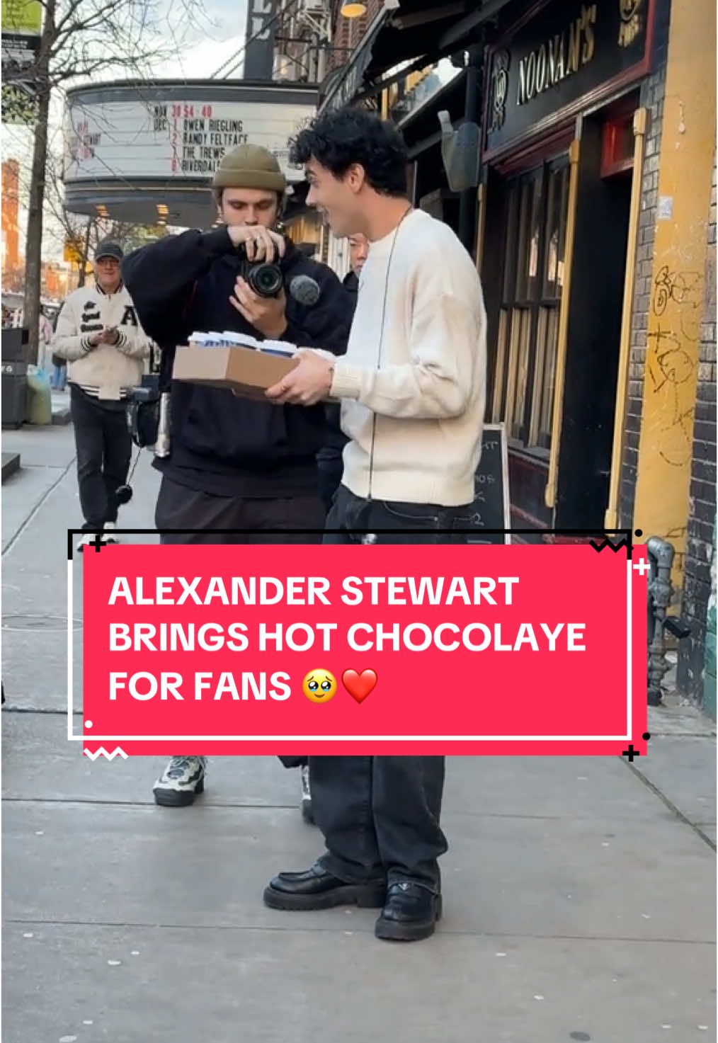 Alexander Stewart brought hot chocolate for his fans waiting in line for his show 🥹 Via: @Jemzbadtzlenz 