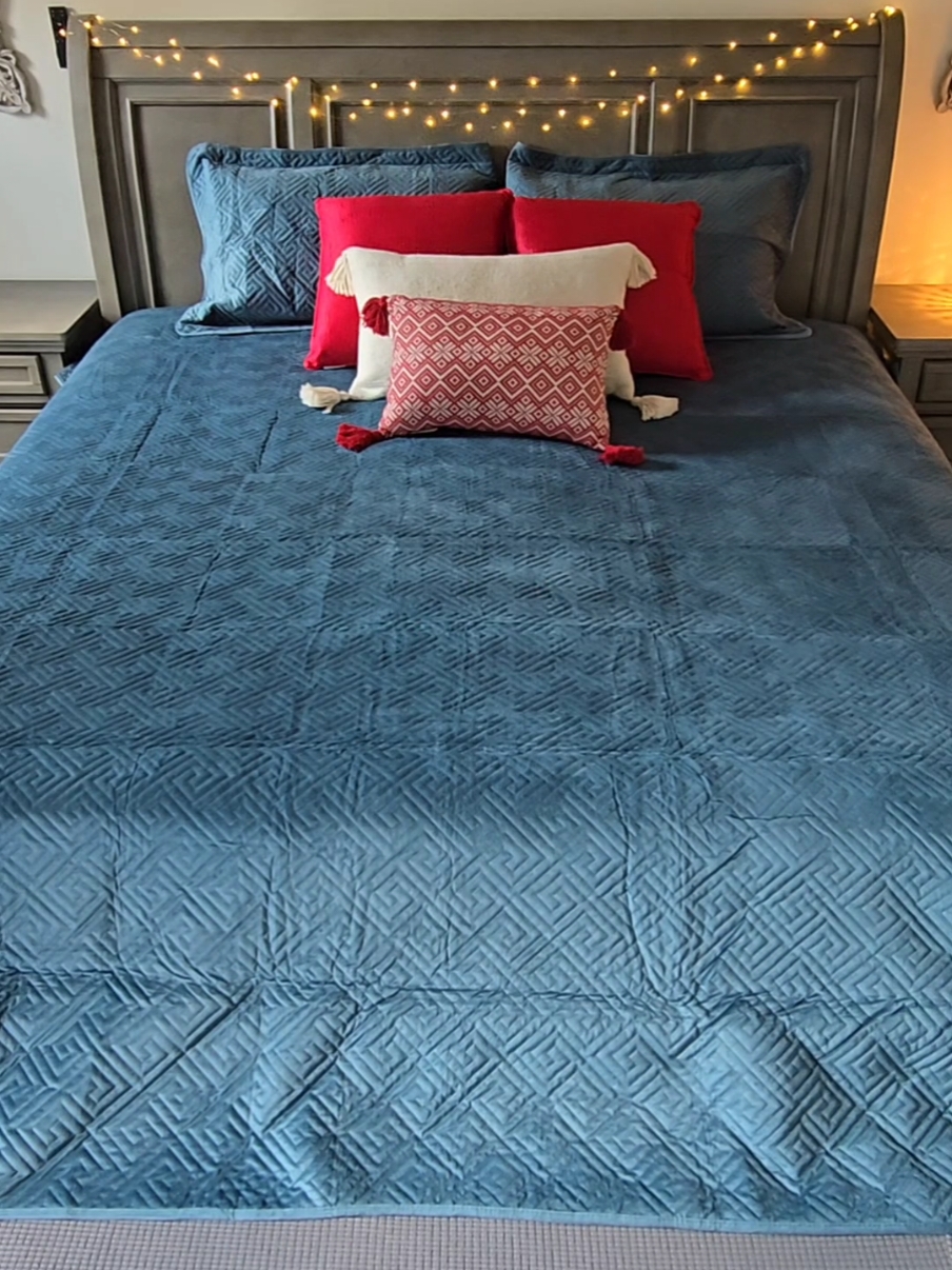 buy before it runs out, velvet quilt set  #tiktokshopblackfriday #tiktokshopdeals #velvet #bedding #roomdecor #homedecor #blackfriday #bedroom #luxurybedding #christmasgift #christmas #quiltset #bed 