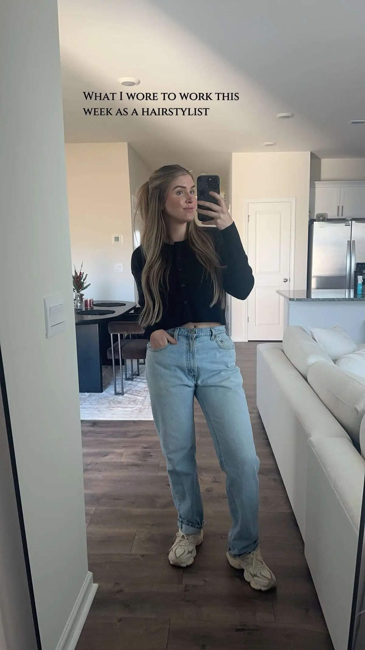 #hairtok #hairstylistoftiktok #goodamericanjeans #simpleoutfit #hairstylistootd 