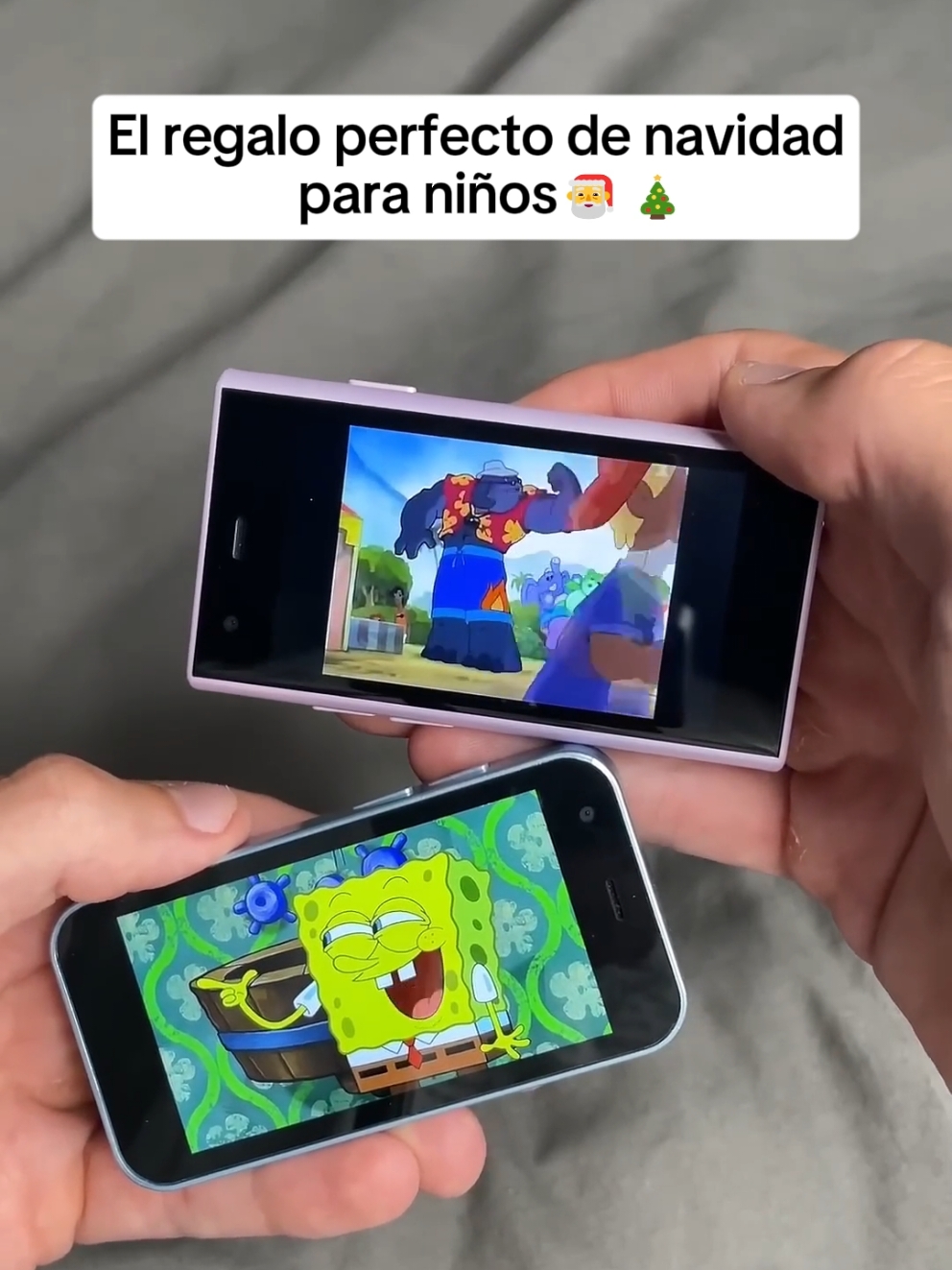 El regalo perfecto para niños 🎄🧑🏻‍🎄 #smartphone #miniphone #kidstoys #fyp #movil 