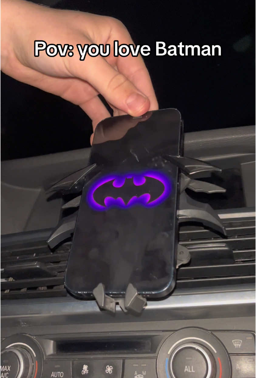 If you love Batman this is for you #batman #giftsforhim #phoneholder 