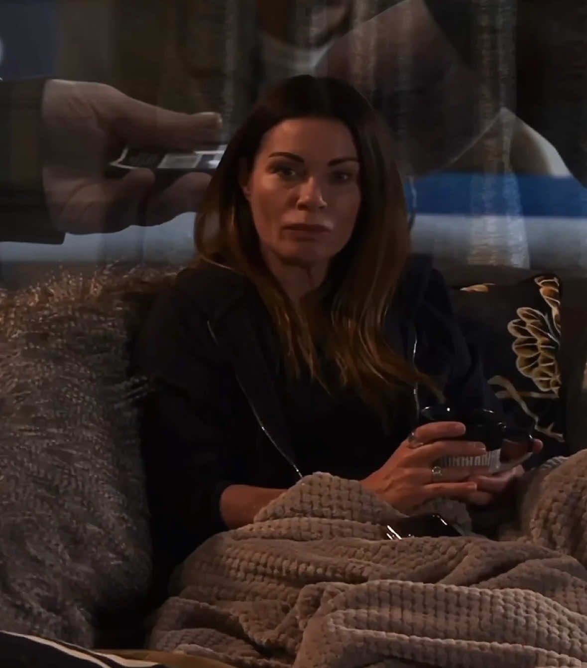 #SWARLACONFIRMED : WAR IS OVER WE WON !!! I LOVE THEM THEY’RE EVERYTHING !! 2 weeks them is gonna be very long ….💔 #lisaswain #vickymyers #carlaconnor #alisonking #coronationstreet #corrie #swarla #behindlcorp #wlw #fyp 