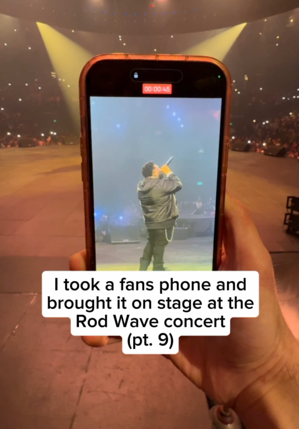 I took a fans phone and brought it on stage @Rod Wave #fyp #rodwave #tour 