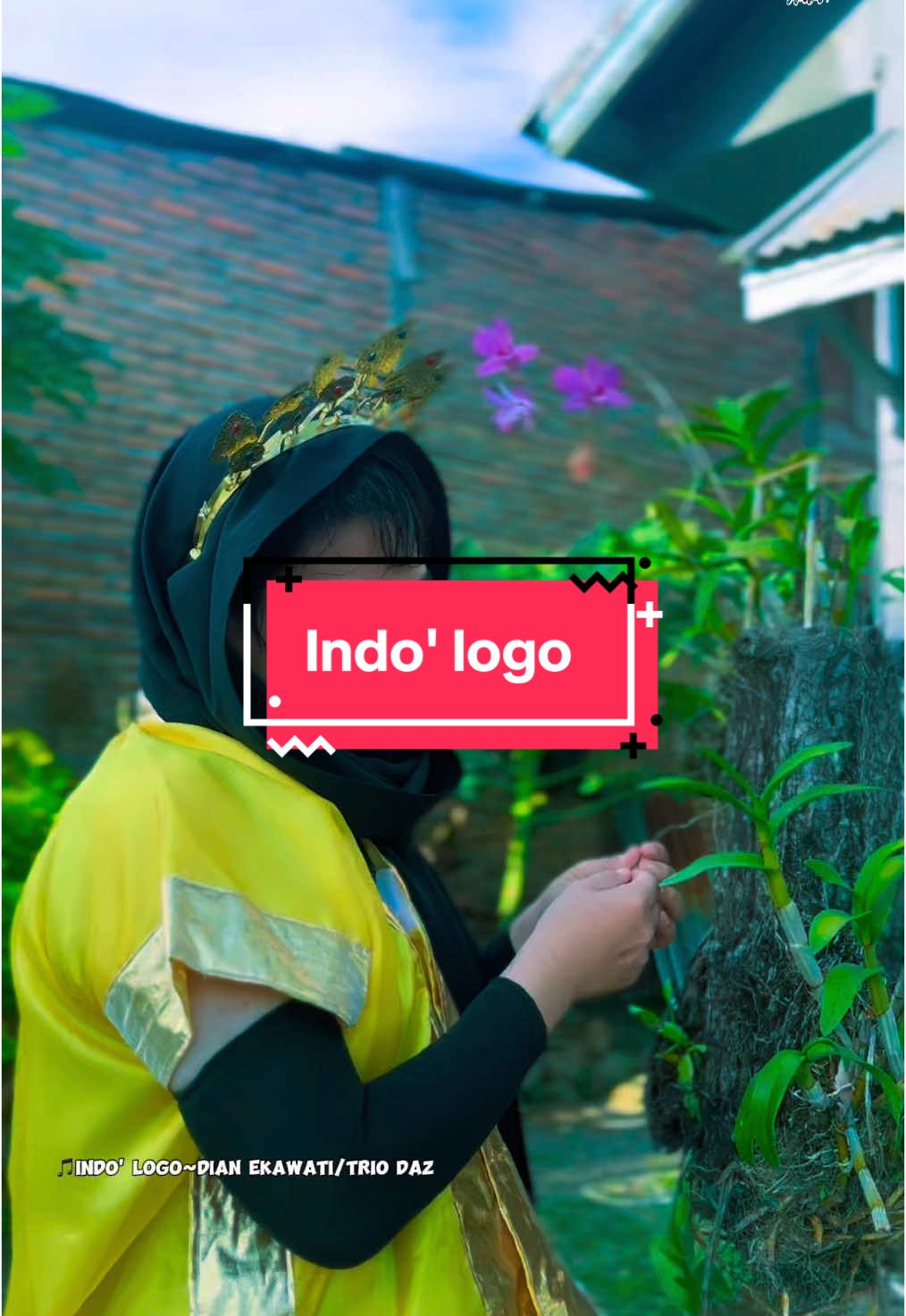 Indo' Logo adalah lagu rakyat yang berasal dari Sulawesi Selatan dalam Bahasa Bugis. Lagu ini menceritakan sepasang pasangan yang saling merindu. #dramamusik #fypage #idhanlathiif #foryoupage #bugis #indologo 