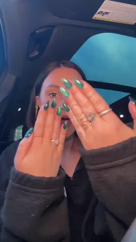 green glass nails for christmas 💚 #nailday #nailvlog #gelx #holidaynails #christmasnails #glassnails #catseye 