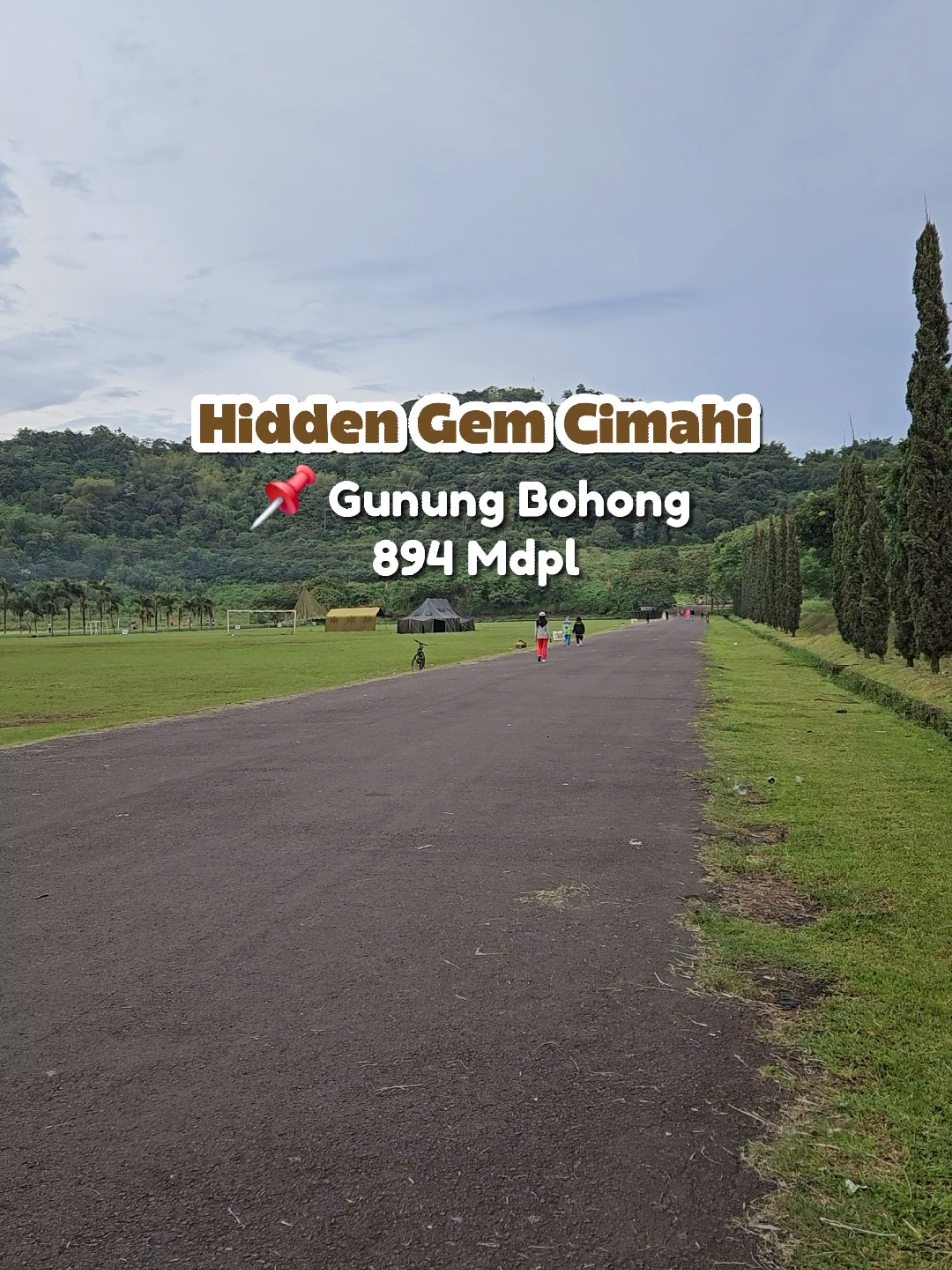 Hidden Gem Cimahi banget ini mah, cobain deh sekali-kali jogingnya di gunung bohong terus naik ke puncak kujang, yakin deh pada males turun lagi. diatas tuh enak bgt buat ngaso, mana ditambah pemandangannya endul pisannn 🫶 #tiktokindonesia #fyp #fyppppppppppppppppppppppp #explorecimahi #tiktokindonesia 