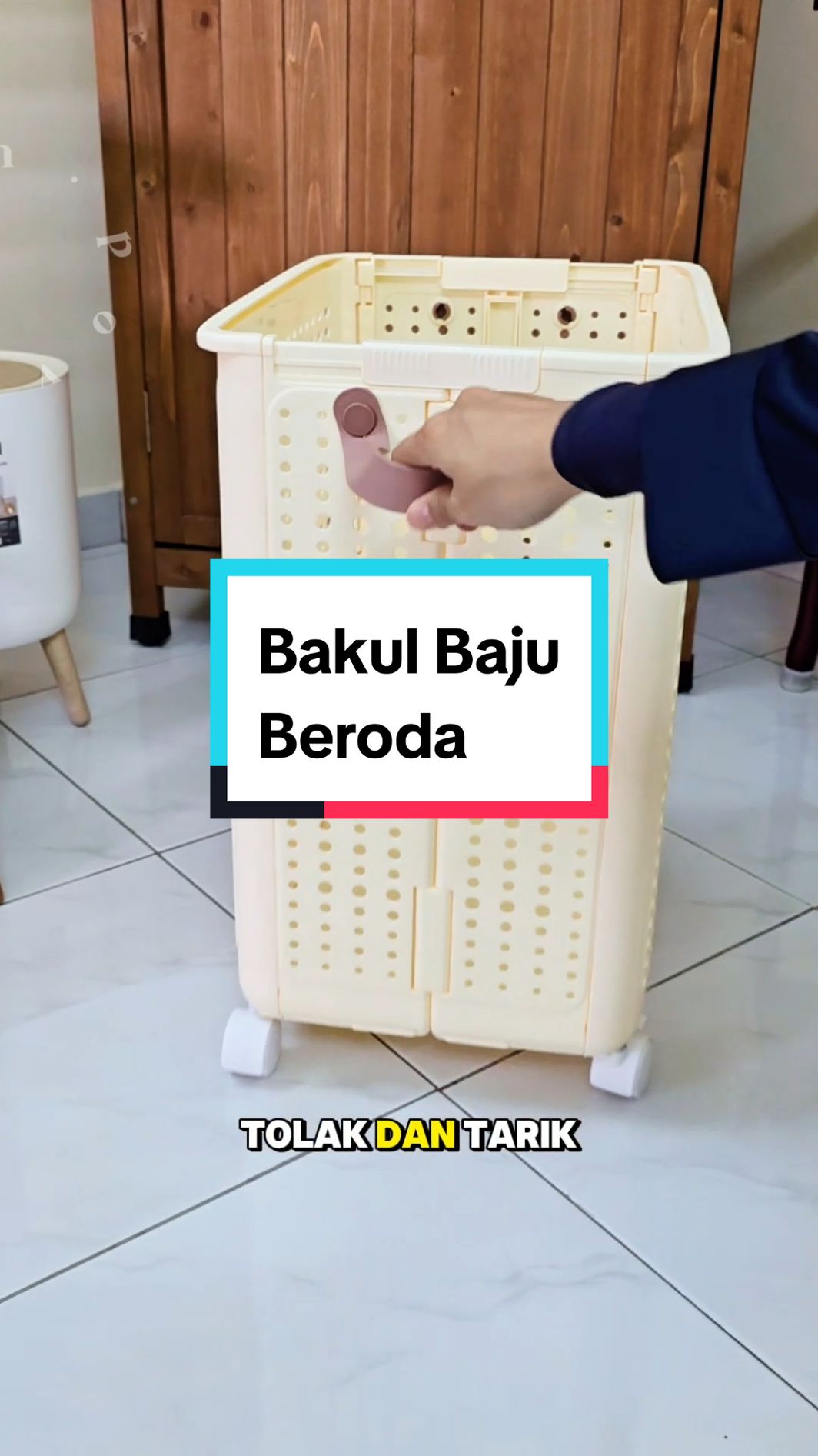 Bakul baju beroda yang boleh dilipat bila dah tak guna 😄 #bakulbaju #bakulbajuberlipat #bakulbajuberoda #laundrybasketwithwheels #foldablelaundrybasket #laundrybasket 